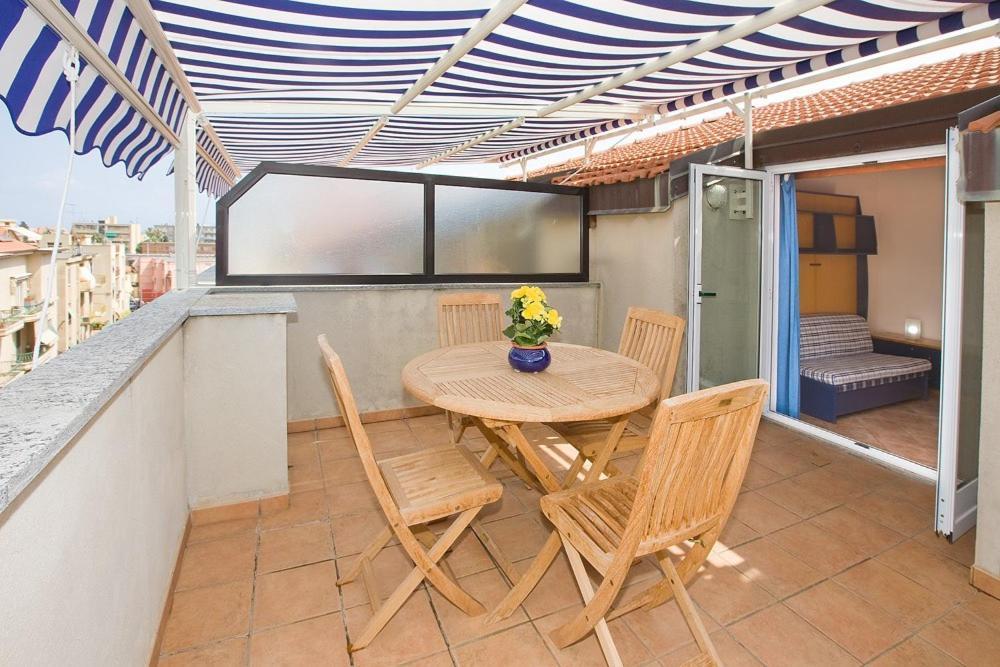 Aparthotel Residenza Adelaide Finale Ligure Exterior foto