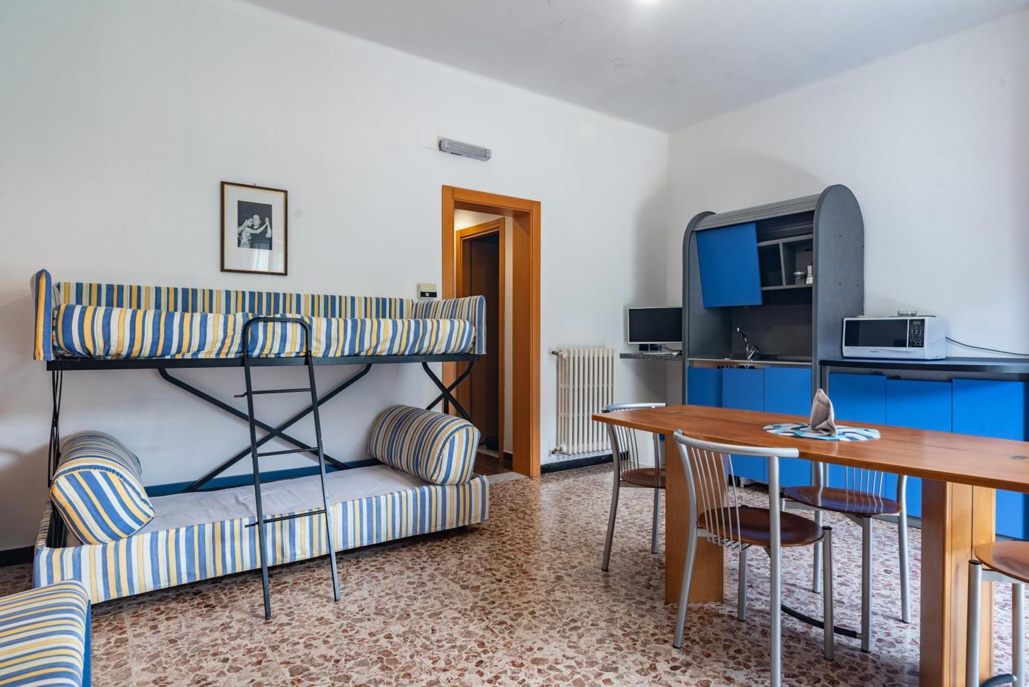 Aparthotel Residenza Adelaide Finale Ligure Exterior foto