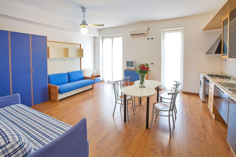 Aparthotel Residenza Adelaide Finale Ligure Exterior foto